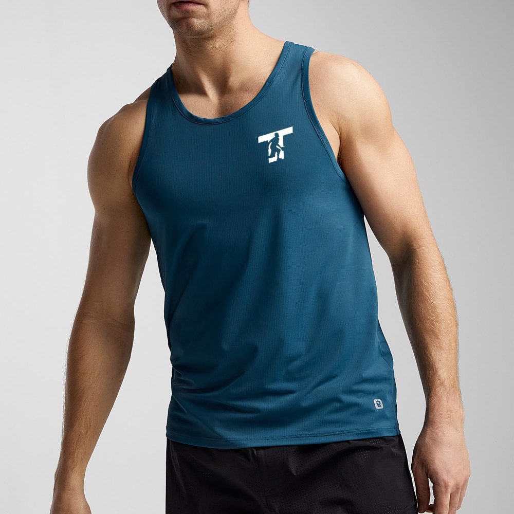 Solid-colour drop armhole micro-perforated tank top